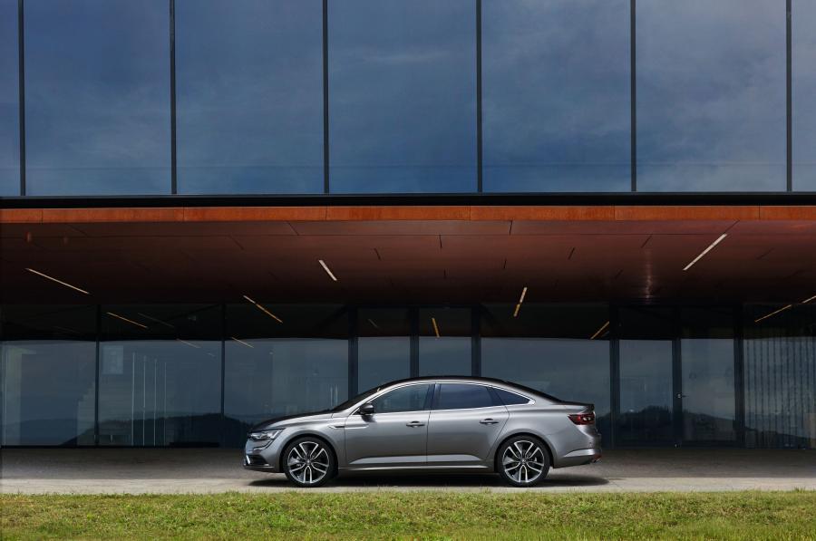  Renault Talisman 2015 года  (фото 25 из 37)